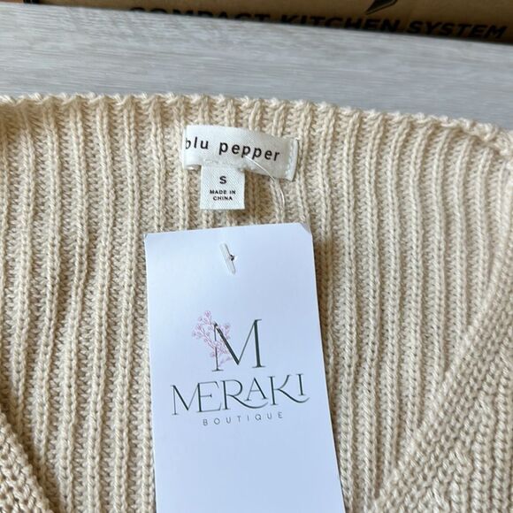 Blu Pepper Knit Eyelet Sweater Dress Light Tan SZ S NWT ( COLOR NOT SHOWN TAN ) - Picture 5 of 7